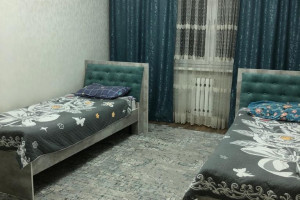 Квартира, 2комн, с отделкой, Элитка, 17этаж, 18этажность, 70м2, 76500$, Бишкек курулуш улан-2